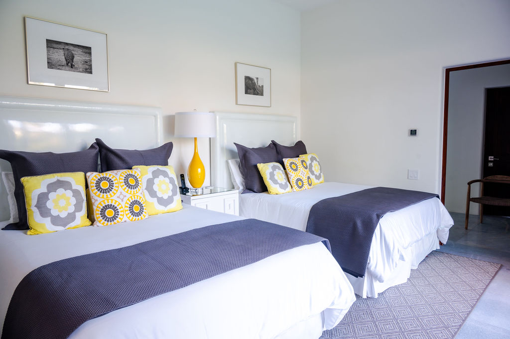 Casa Infinidad pool and pavilion